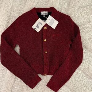 Ganni Wool long sleeve
New with Tag
Size medium, fits like a small